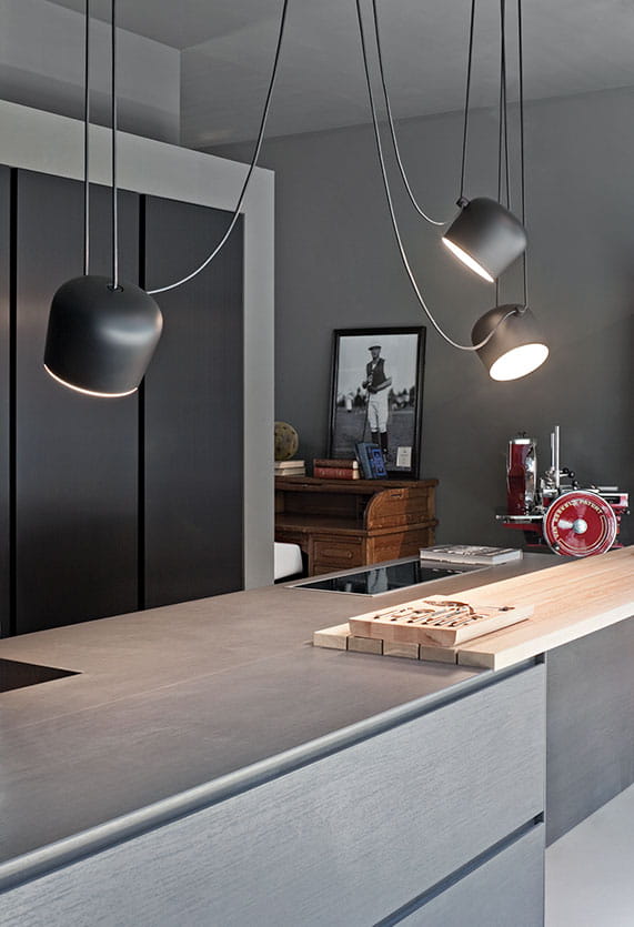 aim-suspension-bouroullec-flos-F00900-product-life-02-571X835.jpg
