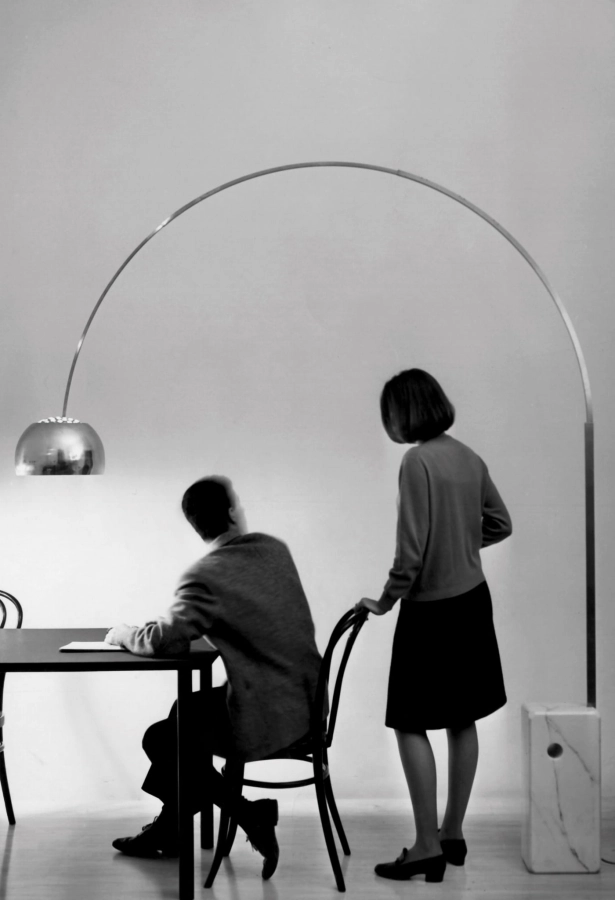 arco-floor-castiglioni-flos-F03000-product-life-02-571x835.jpg