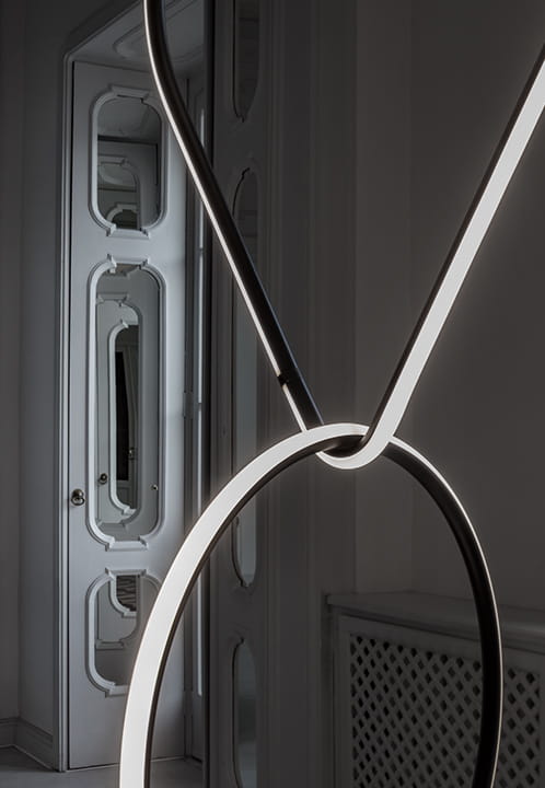 arrangements-suspension-drop-down-anastassiades-flos-F0413030-product-life-01-498X720-1.jpg