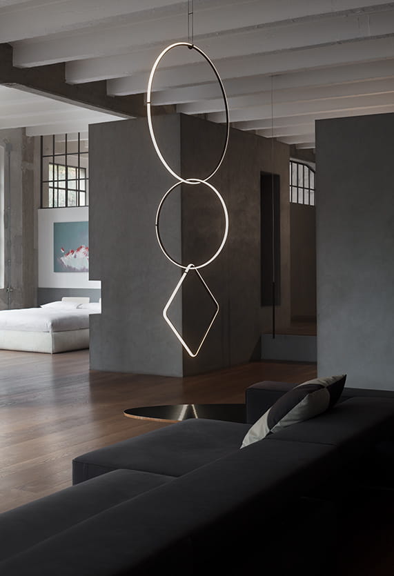 arrangements-suspension-square-large-anastassiades-flos-F0409030-product-life-02-571X835.jpg