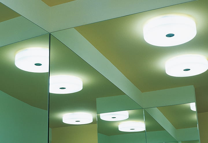 button-ceiling-wall-lissoni-flos-F31900-product-life-03-720x498.jpg