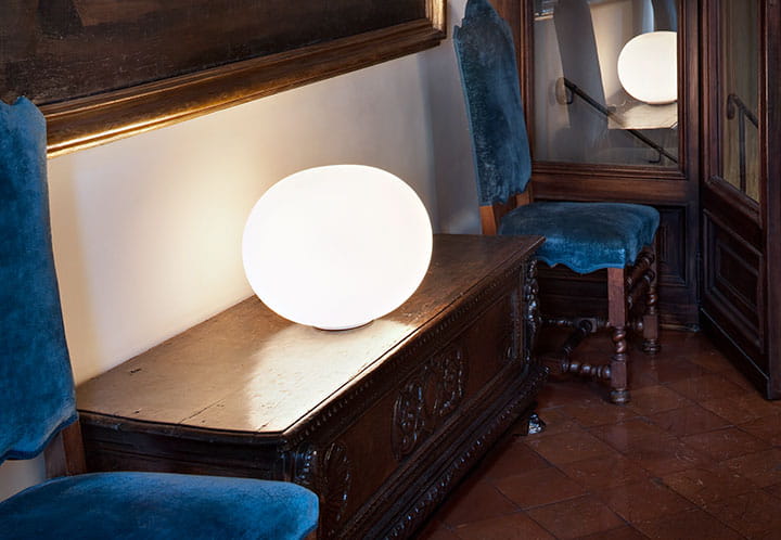 glo-ball-basic-table-2-morrison-flos-F30260-product-life-03-720x498.jpg