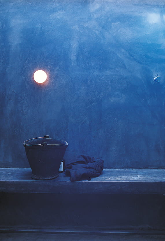 mini-glo-ball-ceiling-wall-morrison-flos-F41940-02-571x835.jpg