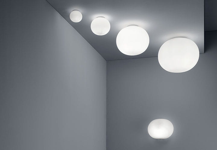 glo-ball-ceiling-wall-2-morrison-flos-30280-product-life-03-720x498.jpg