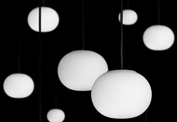 glo-ball-suspension-mini-morrison-flos-F41950-life-03-720X498.jpg