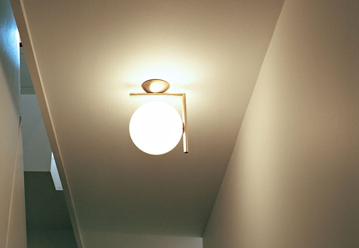 ic-cw1-anastassiades-flos-F31780-product-life-03-720x498.jpg