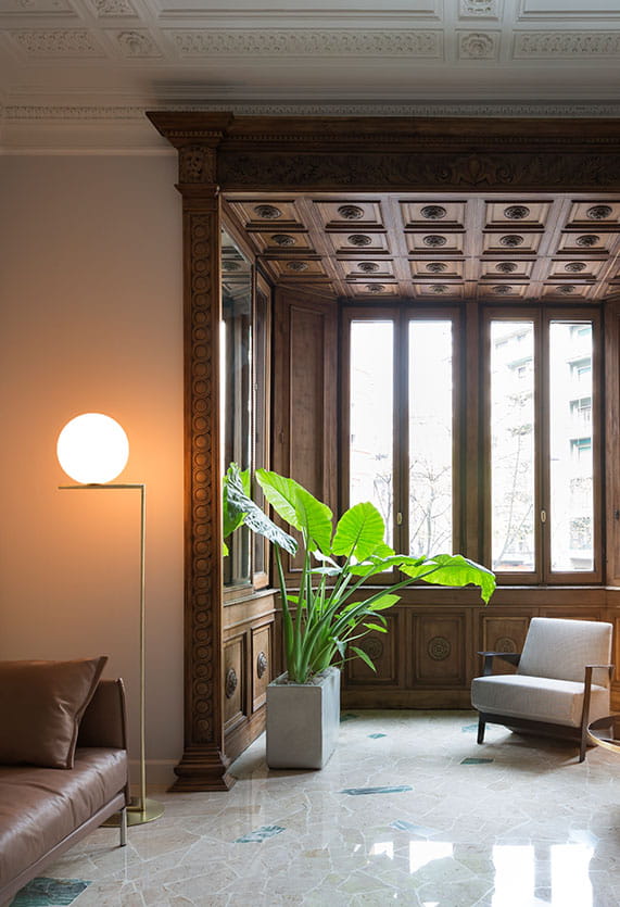 ic-floor-f2-anastassiades-flos-F31740-product-life-02-571x835.jpg