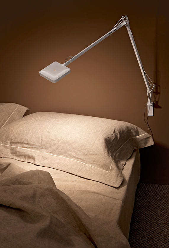 kelvin-led-table-citterio-nguyen-flos-F33110-product-life-02-571x835.jpg
