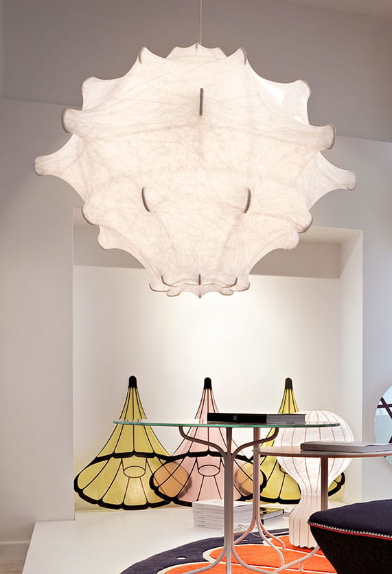 taraxacum-suspension-2-a-pg-castiglioni-flos-F74020-product-life-02-571x835.jpg