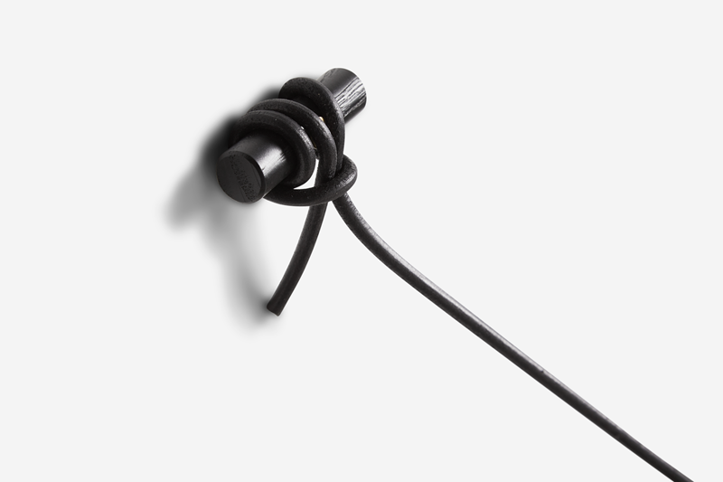 120236_Knaegt_coat_rack_black_4.png