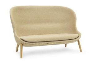 NORMANN COPENHAGEN sofa HYG dąb naturalny / wybrana tapicerka