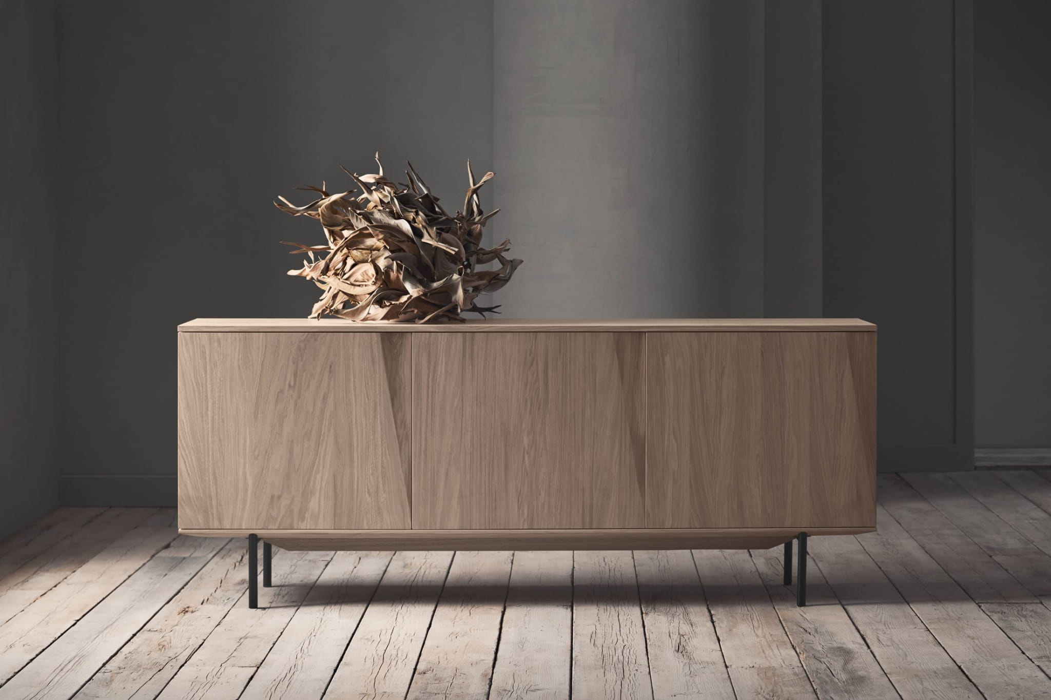 silent-sideboard-closed.jpg