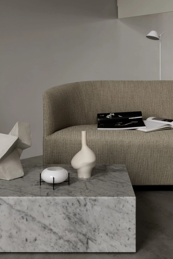 MENU_Tearoom Sofa_Plinth_Échasse Hurricane.jpg
