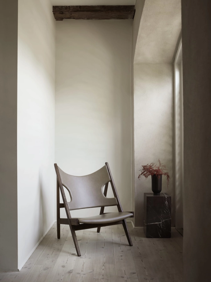 MENU_Knitting-Chair_Plinth_Cyclades.jpg