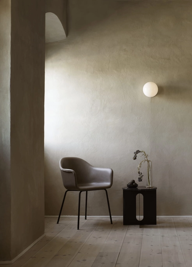MENU_Harbour-Chair_TR_Stem-Vase_Androgyne-Table.jpg