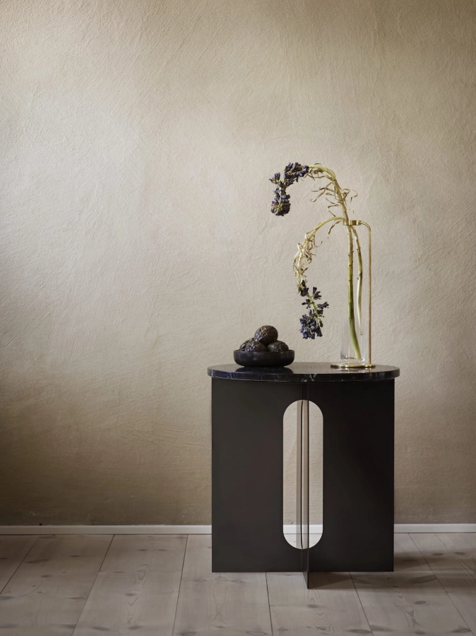 MENU stolik ANDROGYNE marmurowy blat czarny
