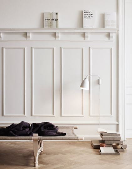 FRITZ HANSEN lampa boczna CARAVAGGIO READ biała