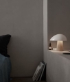 FRITZ HANSEN lampa stołowa NIGHT OWL biała drewniana podstawa