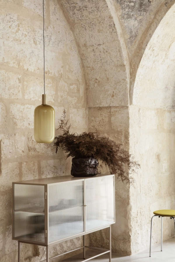 FERM LIVING kredens HAZE kaszmirowy