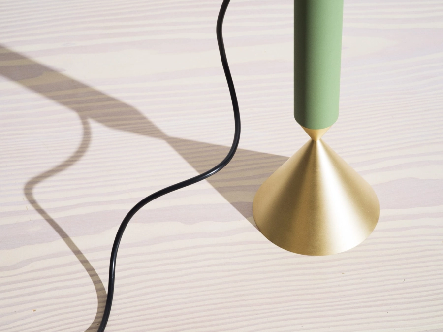392116_apollo_39_pendant_lamp_forest_brass_high_res_2-1-1920x1439.jpg