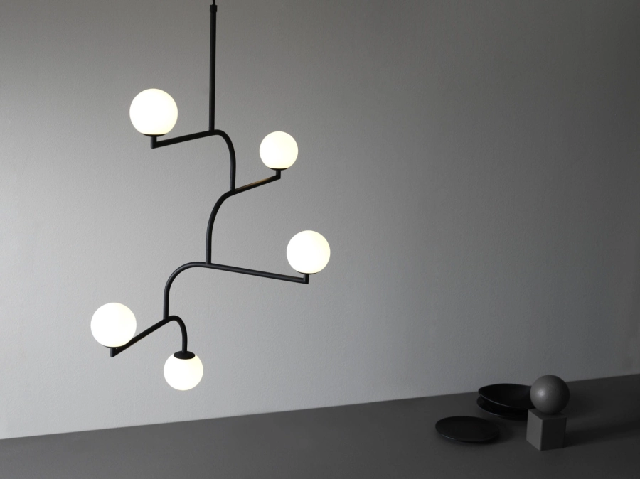 510155_mobil_100_pendant_lamp_black_high_res_3-1920x1439.jpg