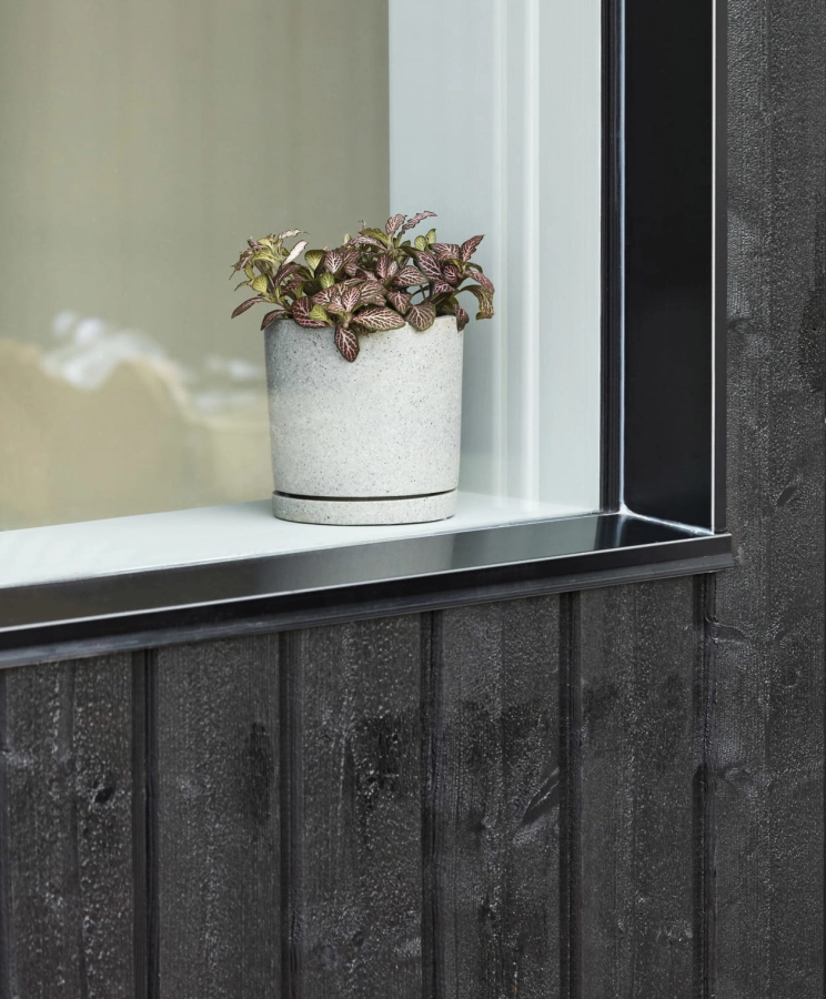 Plant Pot With Saucer M grey.jpg