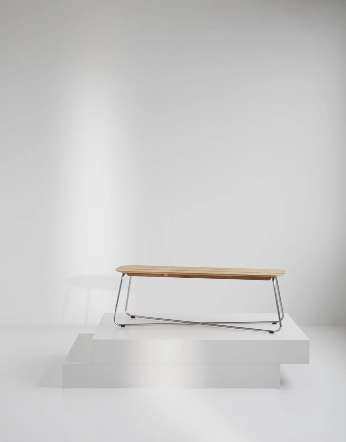 1420072_Lilium_Bench_M_1.jpg