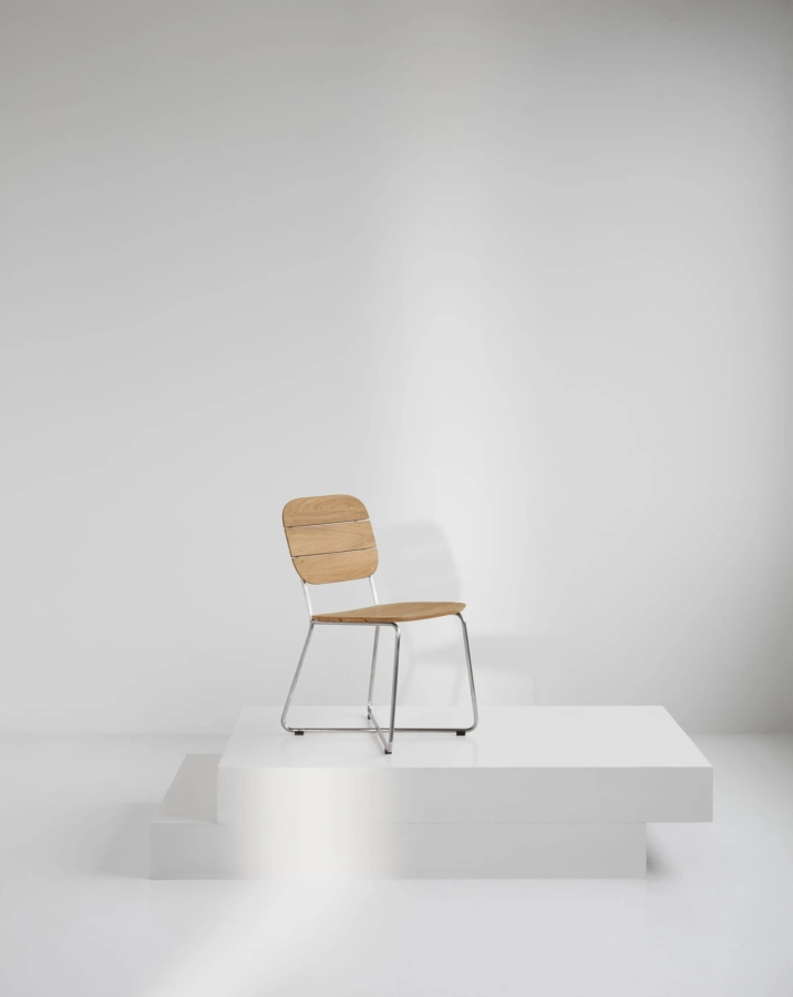 1420074_Lilium_Chair_M_1.jpg