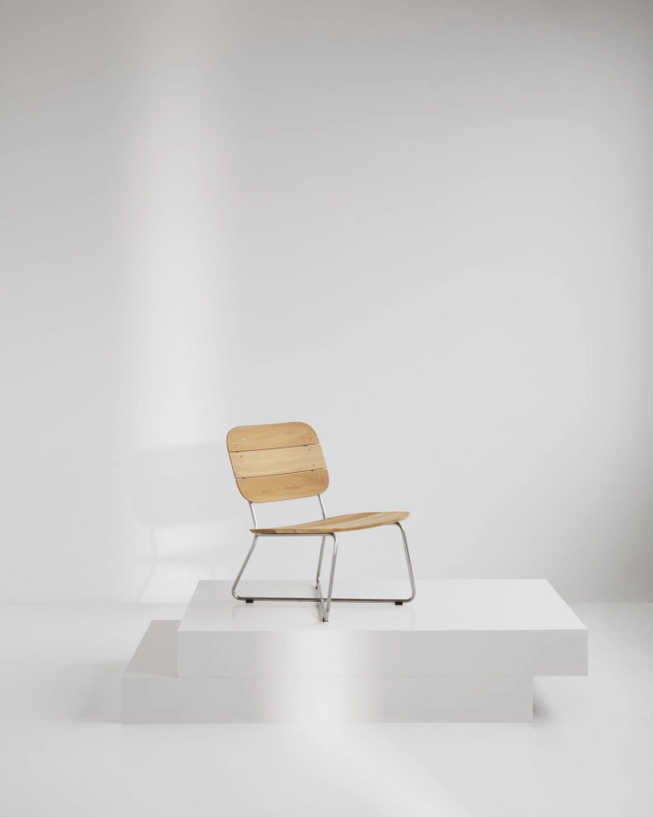 1420070_Lilium_Lounge_Chair_M_1.jpg