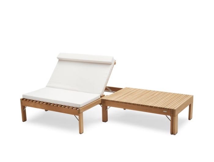 1960850_Riviera_Lounge_Cushion,_White.jpg