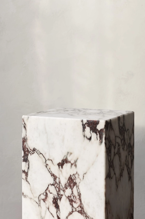 MENU stolik kawowy PLINTH TALL marmur rose