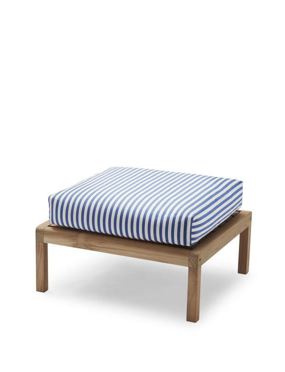 1505886_Virkelyst_Pouf,_Sea_Blue_Stripe.jpg