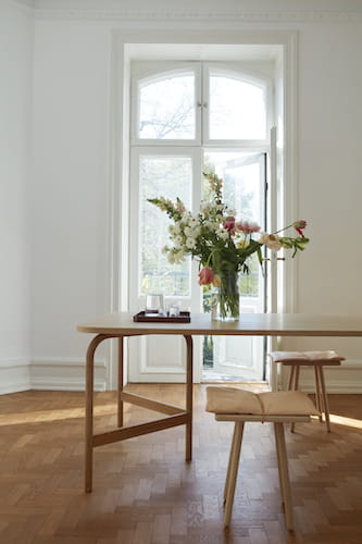 1420034 1930337 Aldus Table, Georg Jubilee Stool 03_M.jpg