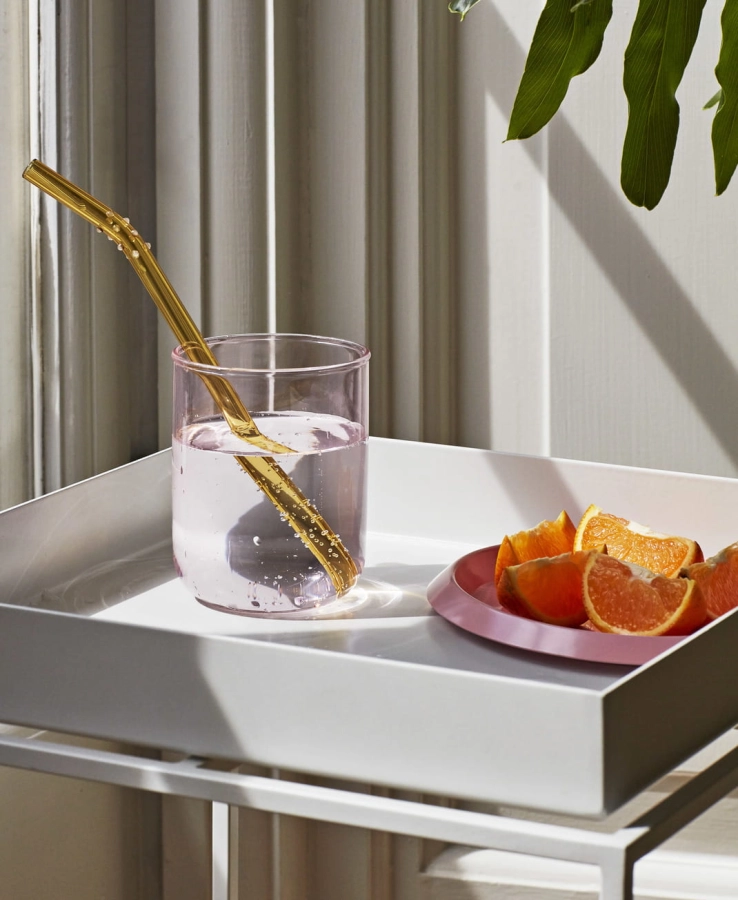 Tint Tumbler pink_Sip Dot_Ellipse Tray XS pink_Tray Table white.jpg