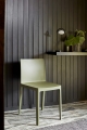 Elementaire Chair olive_Marselis Table Lamp black.jpg