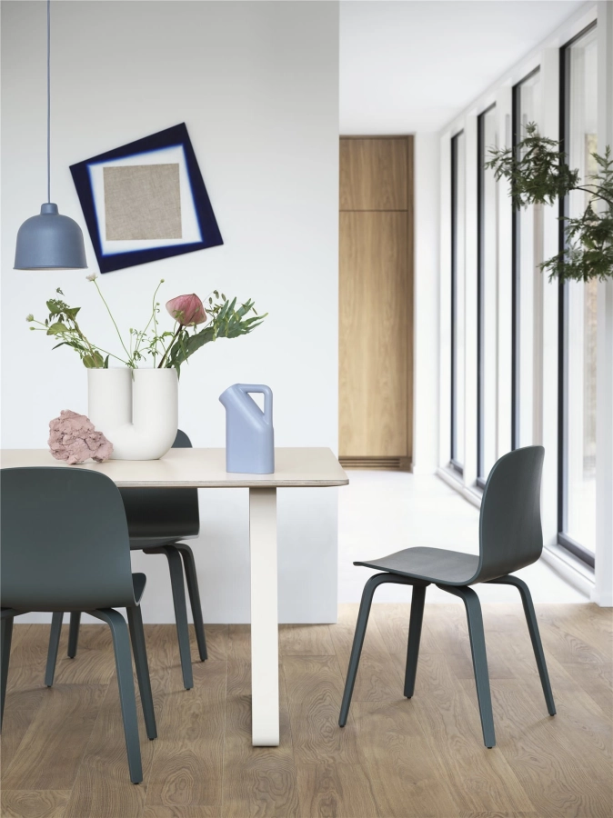 70-70-table-255x108-sand-visu-chair-wood-dark-green-grain-pendant-kink-vase-tub-jug-2-muuto-org.jpg