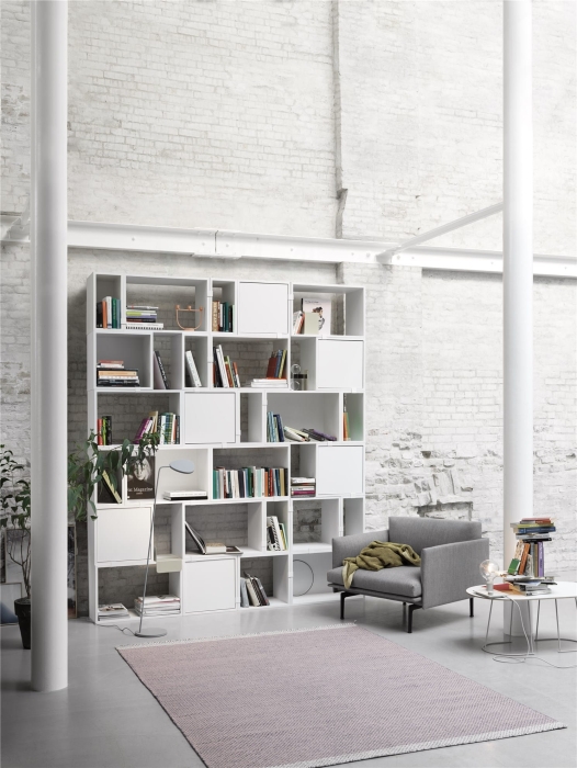 stacked-outline chair-ply-airy-leaf lamp-org.jpg