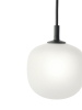 Rime-pendant-12-black-detail-Muuto-5000x6667.jpg
