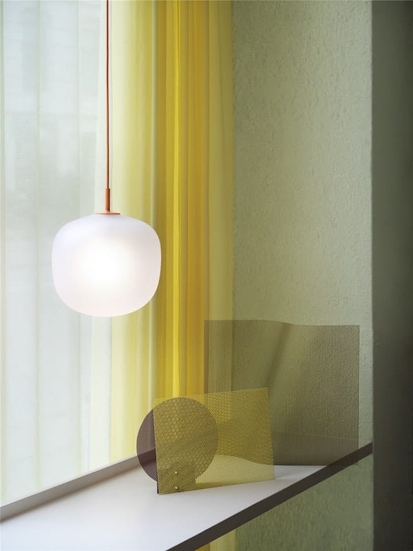 rime-pendant-lamp-25-orange-muuto-med-res-portrait-large-1587381199.jpg