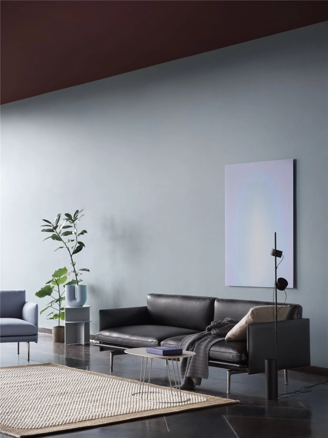 Outline-3-seater-refine-leather-black-alu-chair-vidar-723-pebble-post-airy-muuto-org.jpg