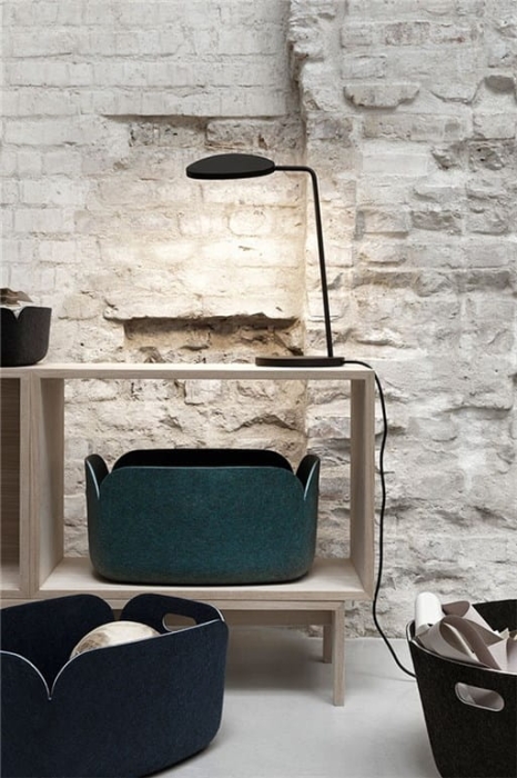 leaf-Table-lamp-broberg-and-ridderstrale-muuto.jpg