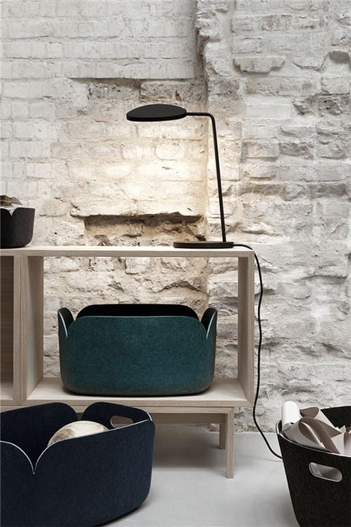 leaf-Table-lamp-broberg-and-ridderstrale-muuto.jpg