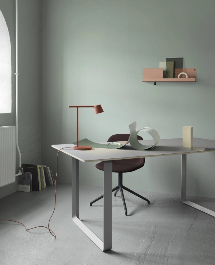 Tip-lamp-7070-table-compile-folded.jpg