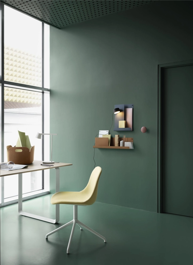 fiber-side-chair-swivel-balder-432-white-70-70-table-tip-lamp-folded-shelves-post-wall-lamp-muuto-org.jpg