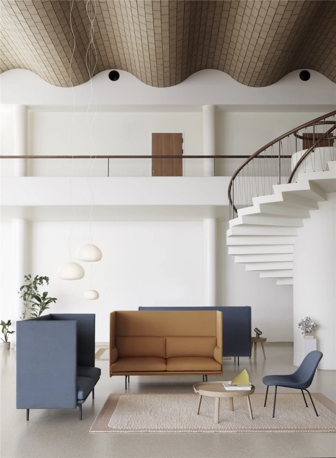 Outline-highback-pebble-fiber-lounge-around-fluid-beam-muuto-org.jpg