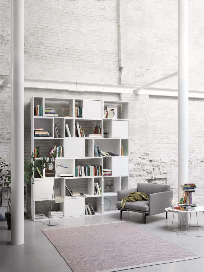 stacked-outline chair-ply-airy-leaf lamp-org.jpg