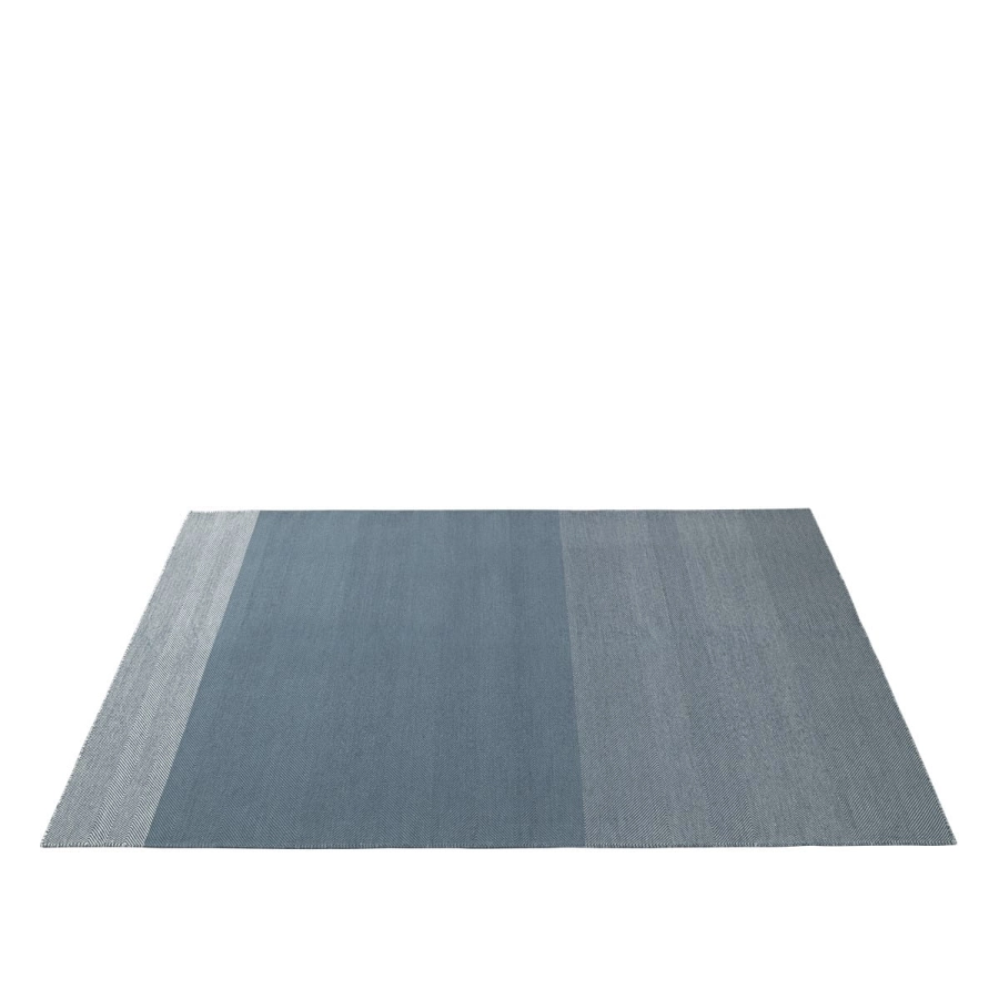 Varjo-200x300-blue-Muuto-5000x5000.jpg