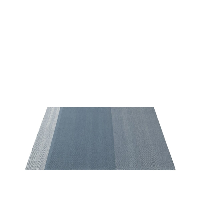Varjo-170x240-blue-Muuto-5000x5000.jpg