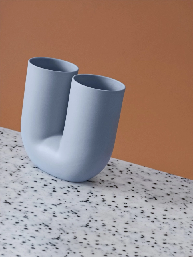 Kink-vase-concept-Muuto-org.jpg