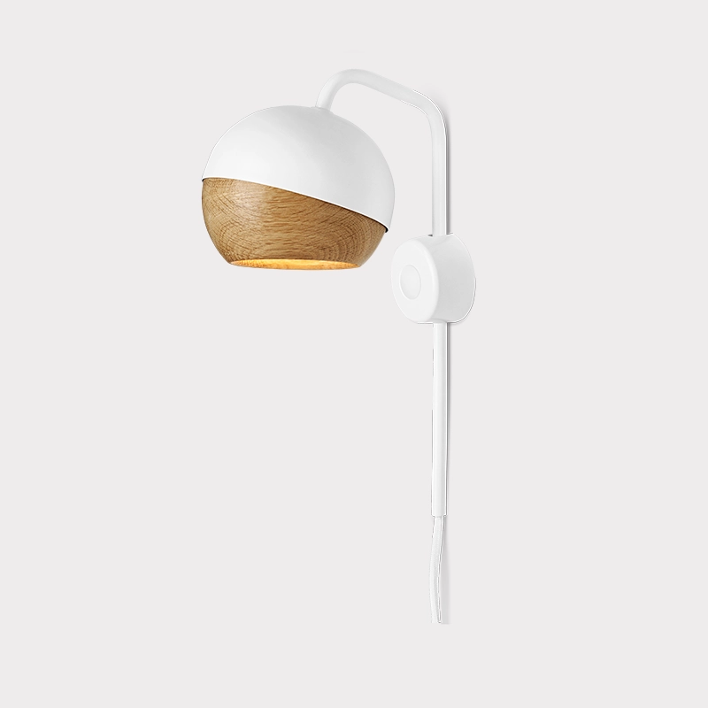 ray_wall_white_2048x2048.png